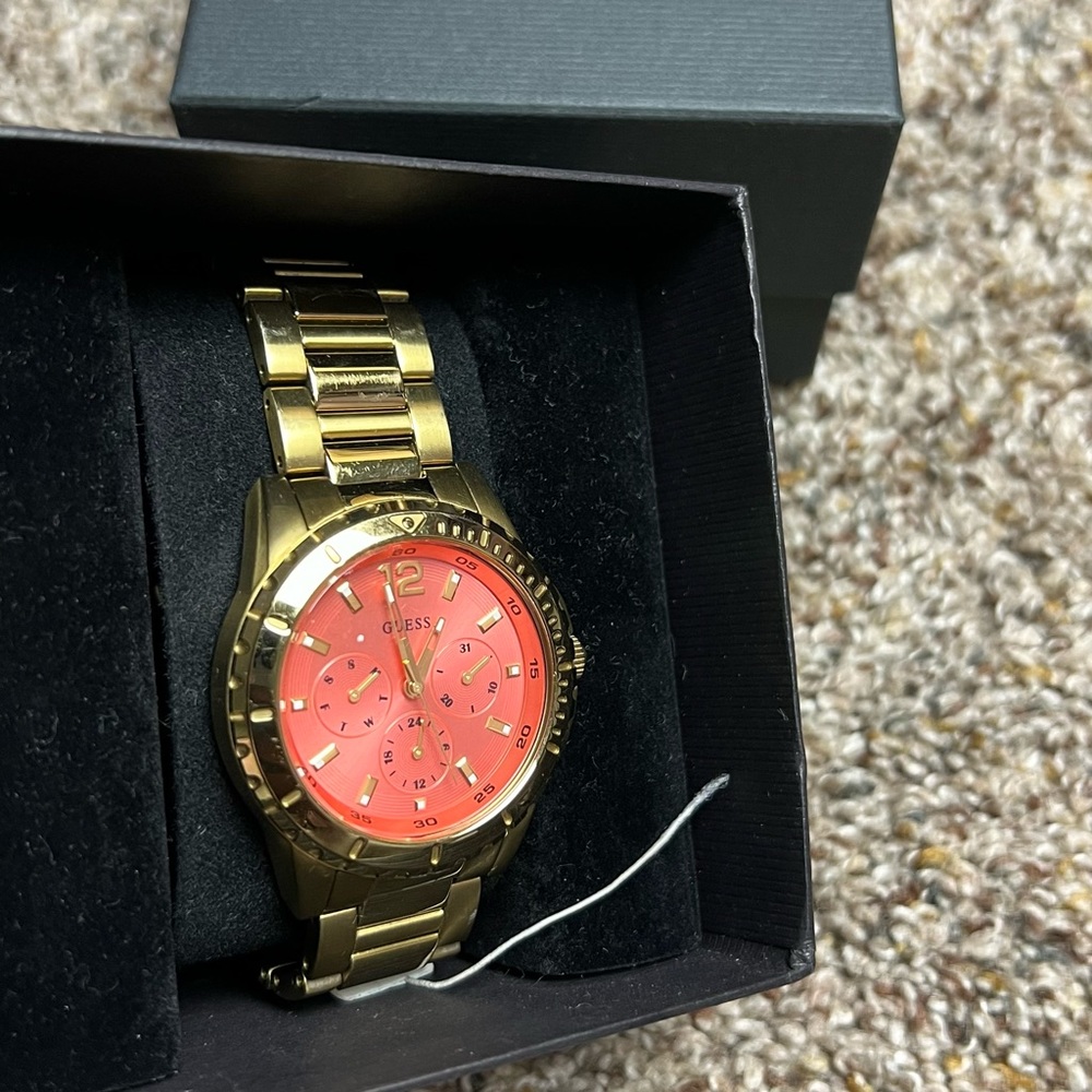 Guess watch for woman’s or man. Unisex